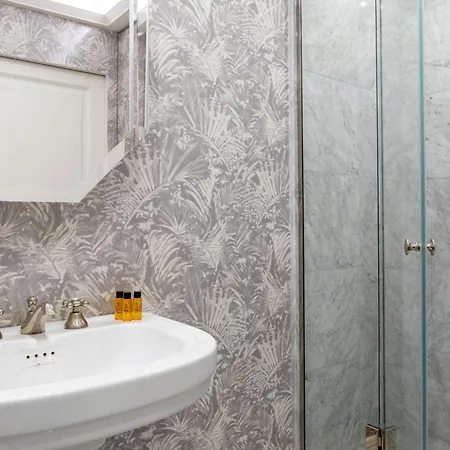 Calzaiuoli Gold Private House With Terrace Апартаменты *