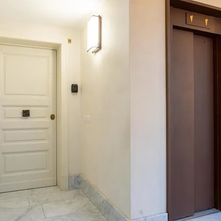Calzaiuoli Gold Private House With Terrace Apartment Florence