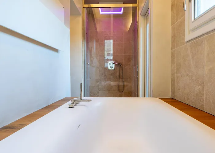 Calzaiuoli Gold Private House With Terrace